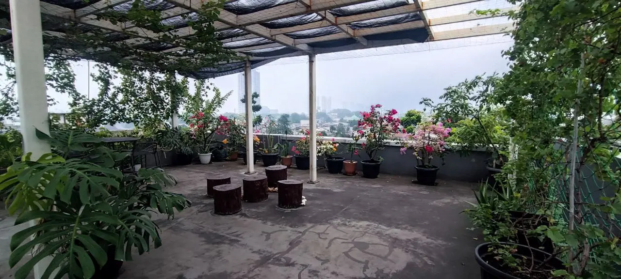 Headquarter Rooftop